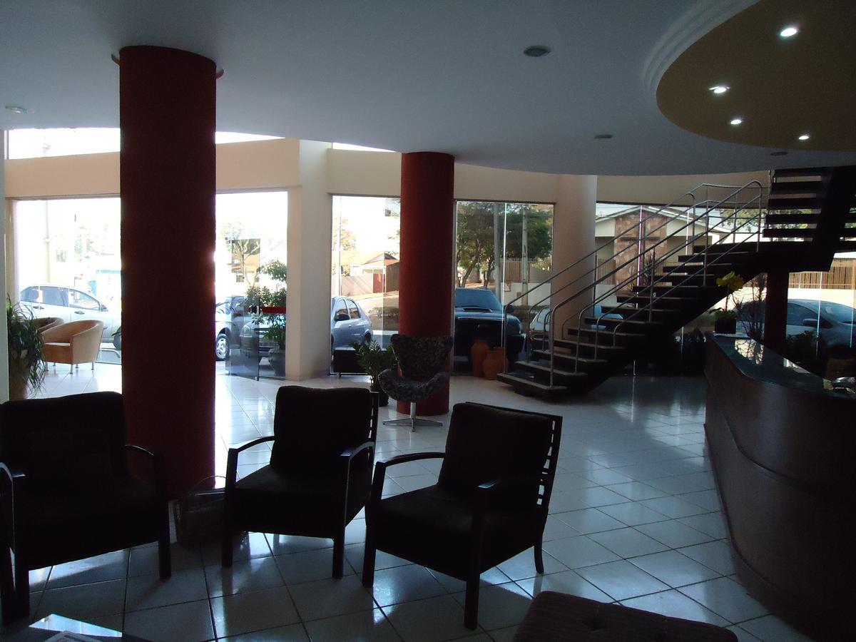 Colorado Plaza Hotel Rio Verde Buitenkant foto