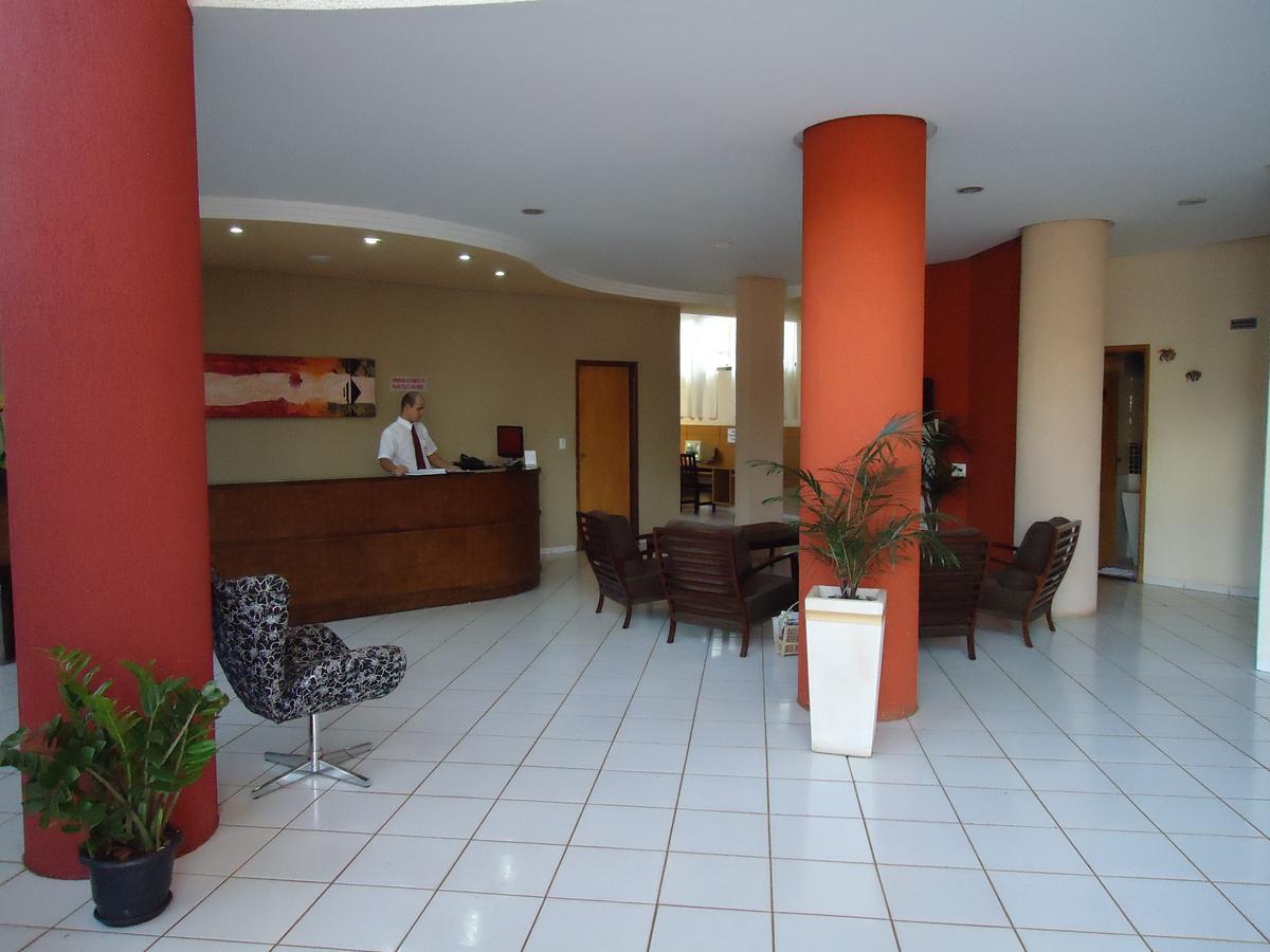 Colorado Plaza Hotel Rio Verde Buitenkant foto