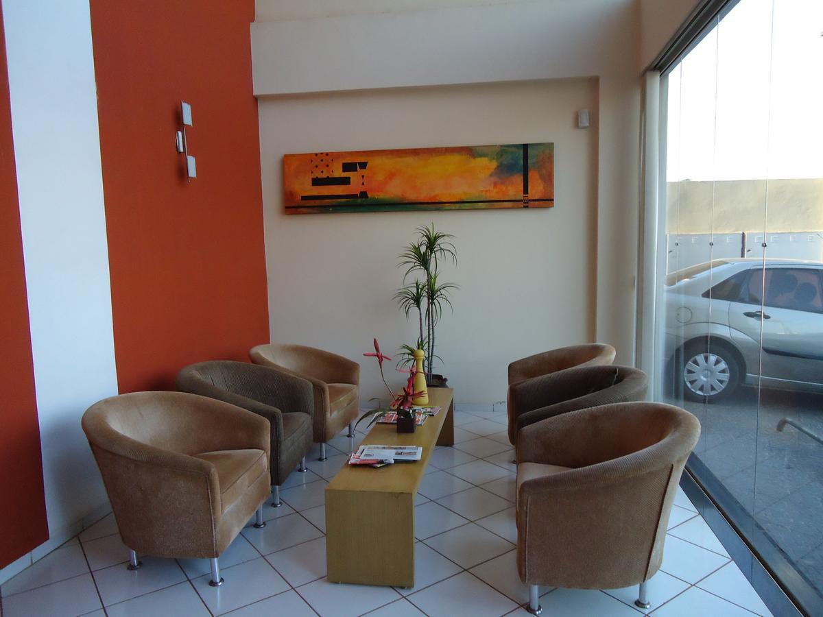 Colorado Plaza Hotel Rio Verde Buitenkant foto